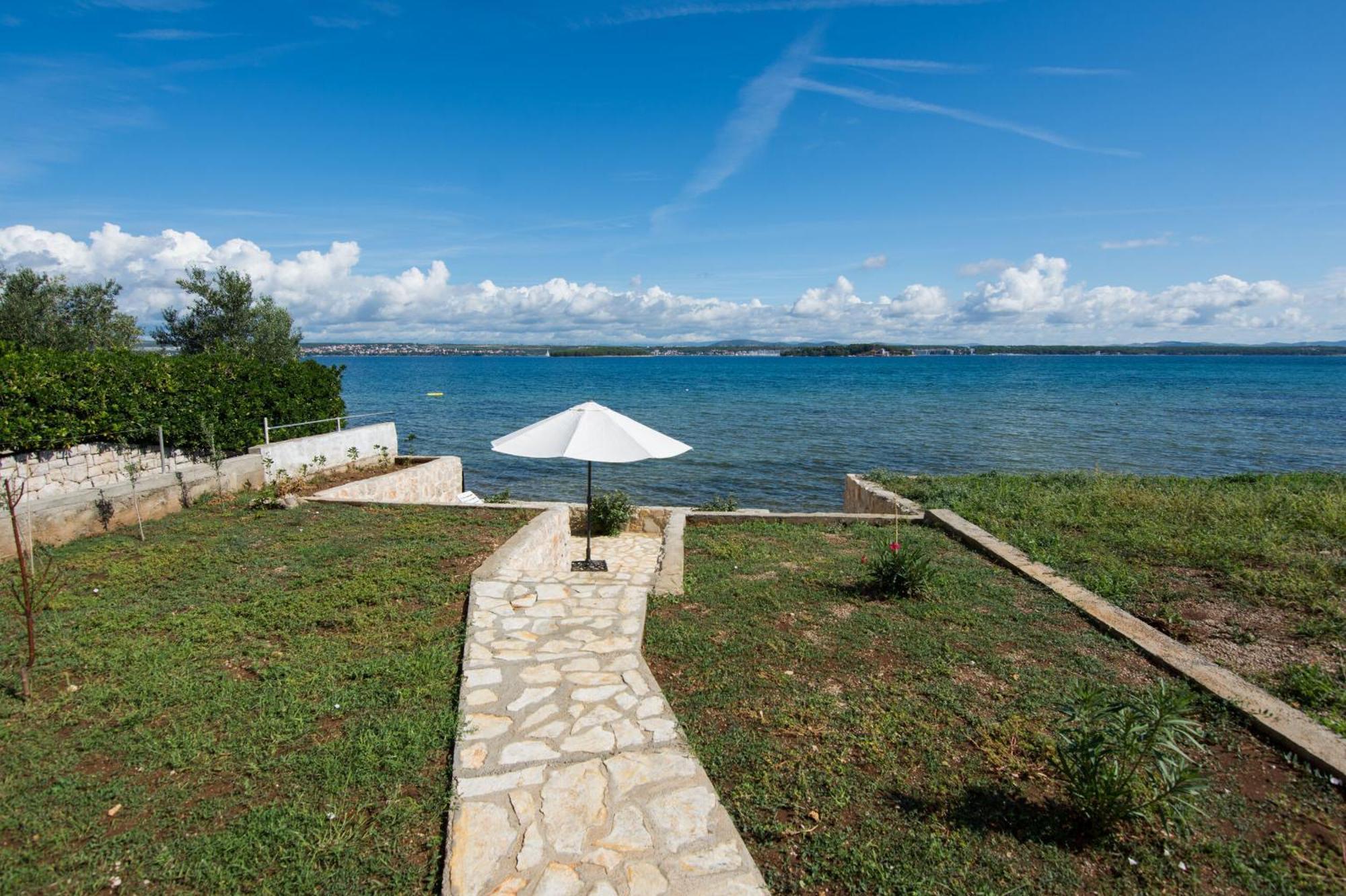 Apartment Blazenka - 20M From The Sea Tkon Zewnętrze zdjęcie